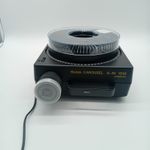 Vintage Kodak Carousel S-AV 1010 Slide Projector w carousel magazine & case.