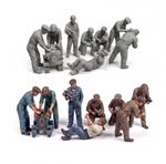 Mechanics Figures Set of 8 + Engine!  (Z N TT HO OO O Scale - Gauge) Garage