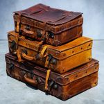 Vintage Matching Set Of 3 Graduating Tan Leather Suitcase By Giovanni , Italy.