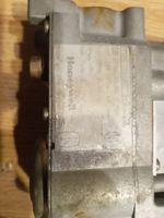 Honeywell Gas Valve V8600c 24volts.Suitable For Some Warm Air Units.