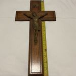 Large Antique Bronze & Hardwood Wall Hanging Crucifix (ref 1025) 