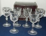 FINE BOXED SET OF 6 VINTAGE LEAD CRYSTAL STEMMED GLASSES IN VERY GOOD CONDITION