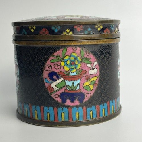 ANTIQUE CHINESE ENAMEL CLOISONNE JAR WITH LID  QING DYNASTY 8.5CMTALL 9.5CM WIDE