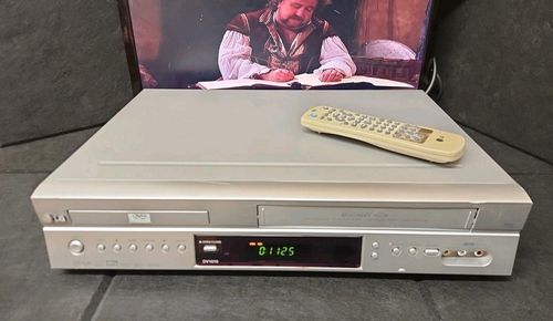 LG DV1010 DVD Player/Video VHS Cassette Recorder And Remote Control TESTED  — image 2