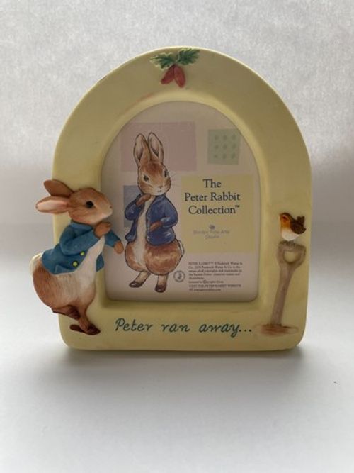 Peter Rabbit novelty photo frame - Border Fine Arts Peter Rabbit Collection