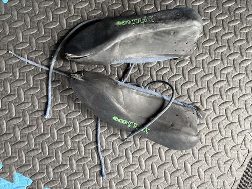 Evolv Climbing Shoes Size 7 — image 3