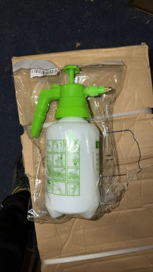 Garden Pressure Sprayer 1L/3L Portable Hand Pump Chemical Weed Spray Bottle — image 4