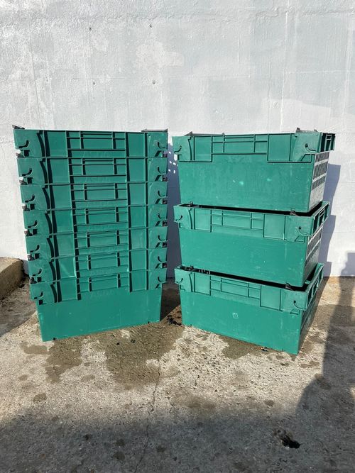 5 x Extra Deep Bail Arm Crates Plastic Stacking Warehouse Boxes 60 x 40 x 30cm — image 4