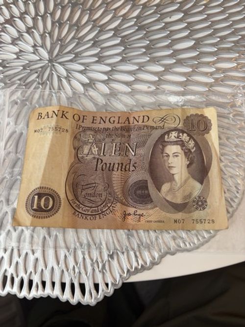 Bank of England England £10 Banknote Notes Elizabeth II 1964 Page - 1 Note