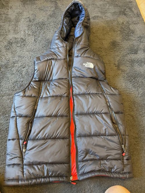 The North Face Men's Hooded Full Zip Puffer Gilet L Black/Red Nylon