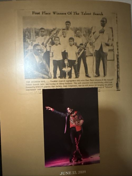 NEW MICHAEL JACKSON “A Celebration Of Life” MEMORIAL PROGRAM BOOK 2009 AUTHENTIC — image 4