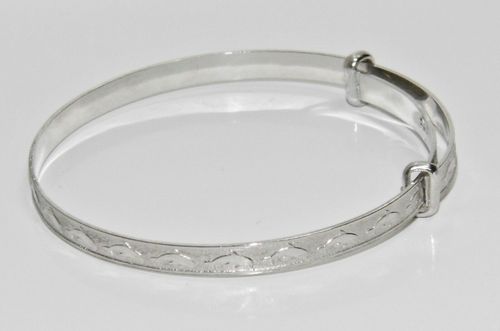 Sterling Silver Expanding Baby Bangle - DOLPHIN PATTERN -  NEW - Gift Boxed — image 7