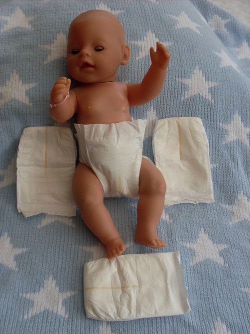4 Disposable Dolls Nappies 15-20ins Baby Born - Reborn - Berenguer - Zapf — image 1