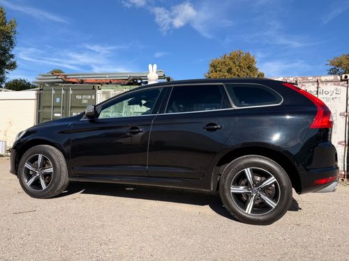 Volvo XC60 D4 R - Design — image 1