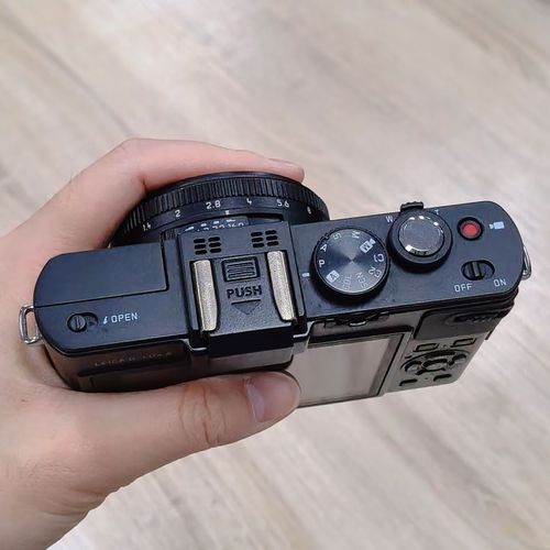 Leica D-LUX 6 Black 10.1 MP 3.8x Optical Zoom Compact Digital Camera BLACK — image 4