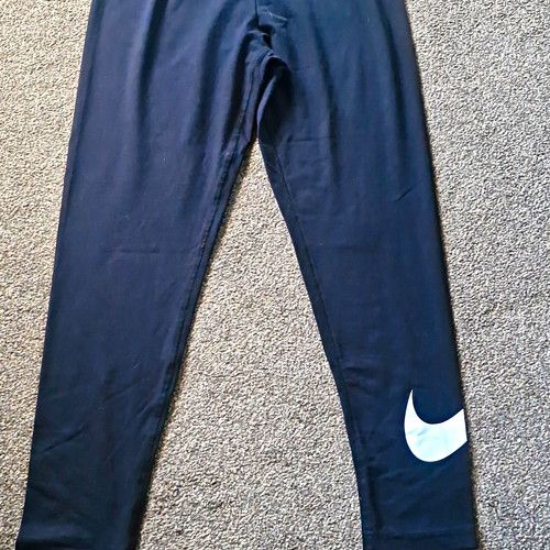 Nike Women’s Black Ankle Leggings L Swoosh Logo Stretch Gym Running