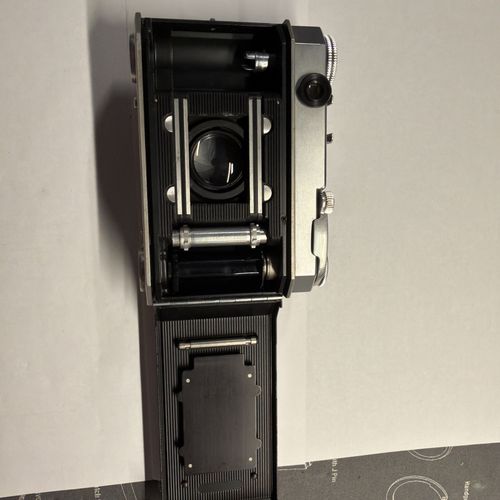 Vintage Kodak Retina IIa Camera with Original Case  — image 5