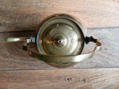 Brass Decorative Ornament Kettle Tea Pot With Hinged Handle & Ring Shaped Stand — image 5