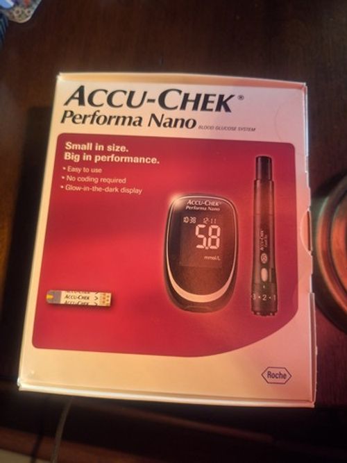 NEW SEALED Accu-Chek Performa Nano Blood Glucose Meter FastClix Kit