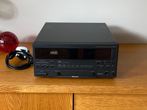 Philips DCC 91 Digital cassette player/recorder — image 1
