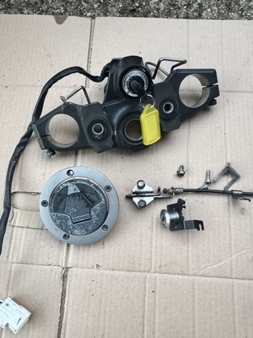 2015 - 2021 Kawasaki Versys 650 Full Lock Set / Key Set - NO ECU NEEDED