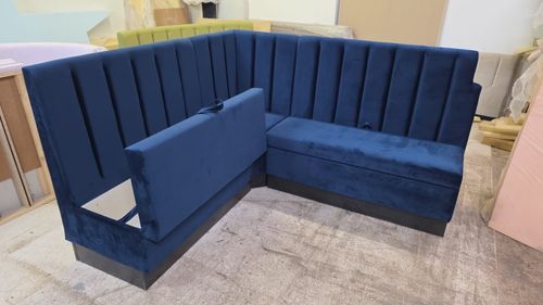 Restaurant, Reception, Pub Bench, Booth Seating sofa storage corner  banquet — image 1