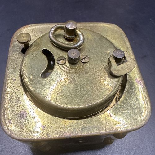 Art deco 1930s French Gilt Brass Travel Alarm Clock In Original case & Working — image 17