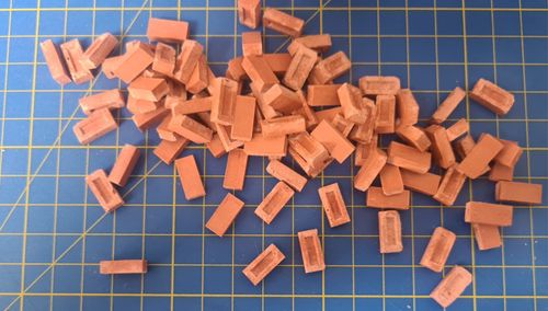 600 1:16th Scale Miniature Reclaimed Style Diorama Bricks — image 3
