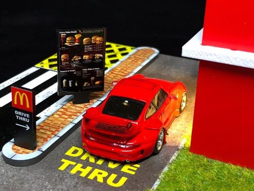 Diorama 1:64 Car Garage Model LED Lighting Gas Stations Parking Lot Scene Model — image 9