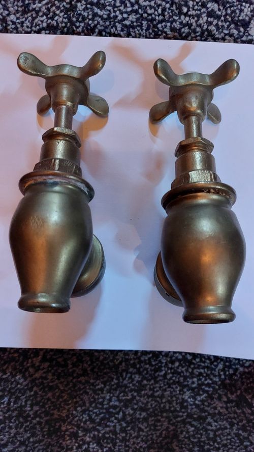 Pair Brass Hot Cold Taps Vintage Sold As Seen Untested — image 6