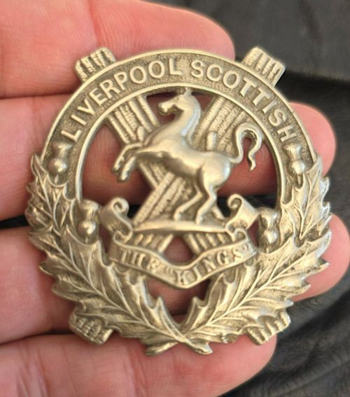 WW1/WW2 original "Liverpool Scottish The Kings Liverpool Regiment" Cap Badge