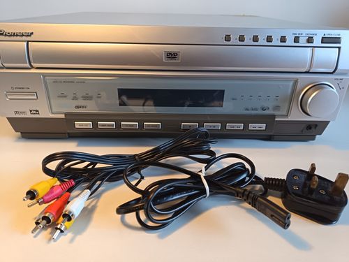 Pioneer 5 Disc DVD/CD Home Theater Receiver XV-HTD1 Fully Working — image 1
