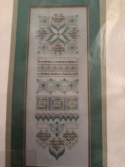 Loopy Lou Designs Flower Patch Chart & Thread Pack (LLD38) - Rare Out of print — image 1