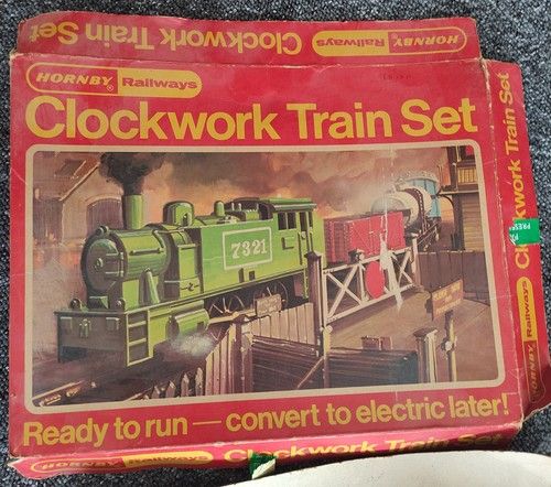 Hornby RS.69 Clockwork Goods Set Green 7321 Locomotive Made by Rovex Ltd