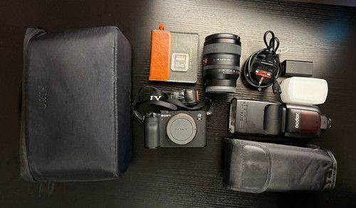 Sony Alpha 7C ILCE-7C 24.2MP Black Body + FE 24mm f/1.4 GM Lens