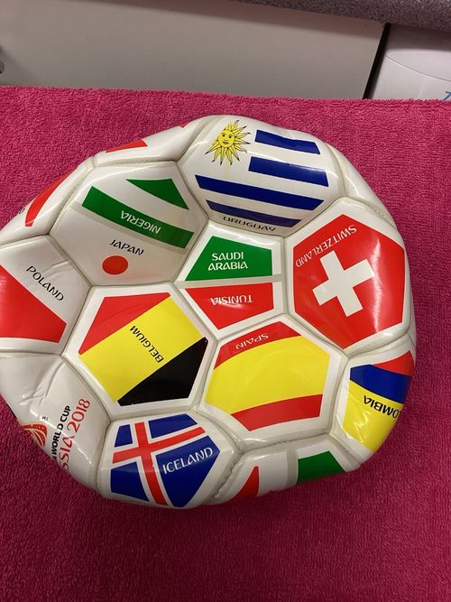 FIFA World Cup 2018 World Emblems  Football size 5  bnwt unused. — image 4