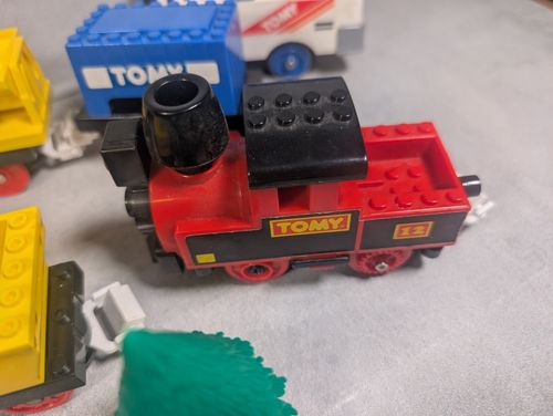 Tomy Train 3, Freight Transport Train Set from 1988 complete with extras  — image 13