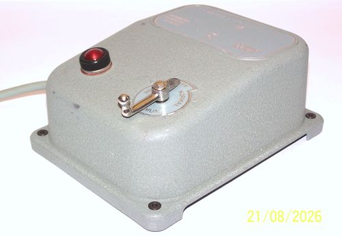VERY GOOD 1955 MECCANO A3 POWER CONTROL UNIT BOXED FOR HORNBY DUBLO MODEL TRAINS — image 7