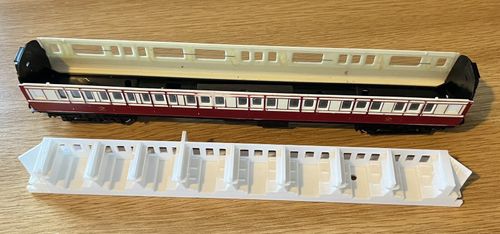 3D Printed Seating Unit For Tri-ang R427 Caledonian Composite Coach — image 2