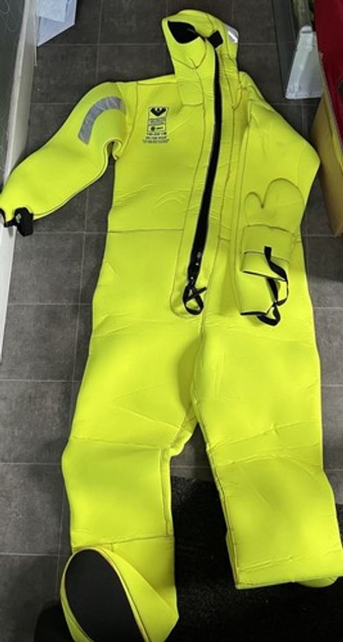 Viking Survival suit 140-200cm 50-100kg Worn once