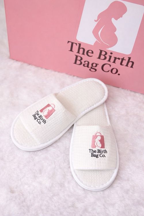 Pre Packed Maternity/Hospital Luxury Birth Bag Newborn Baby Set — image 9