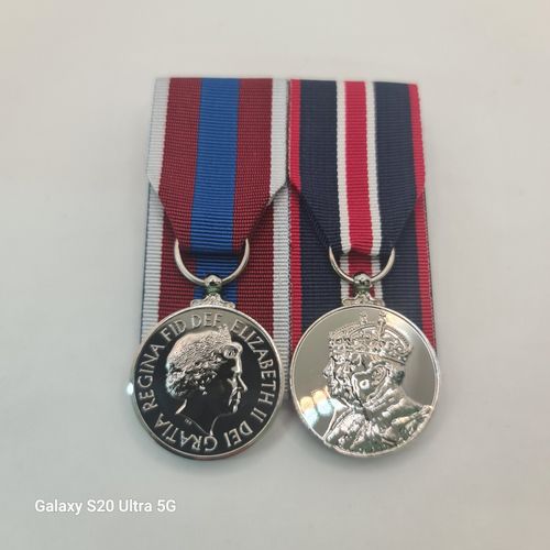 Queens Platinum and Kings Coronation 2023 Full Size Medal Court Mounted set — image 1