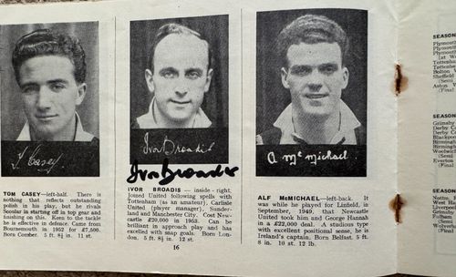 1955 FA Cup Final Newcastle  Programme Ticket Signed Autograph Keeble Broadis — image 11