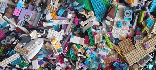 Genuine Lego Friends Girls Bundle 1kg-1000 Mixed Bricks Parts Pieces+2 Figures — image 7