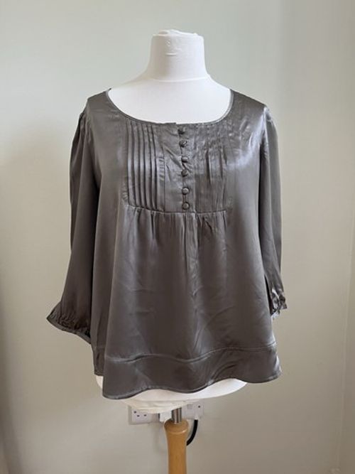 JoJo Maman Bebe Maternity Top Silk Long Sleeve New with tags size M 12- 14