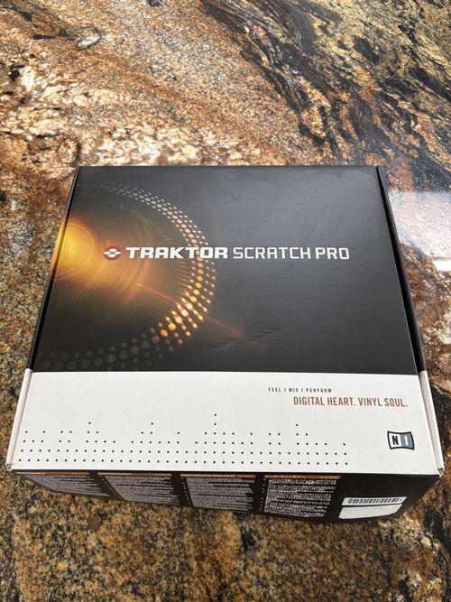 Native Instruments Traktor Scratch Pro & Audio 8 DJ Digital Vinyl Control System — image 1