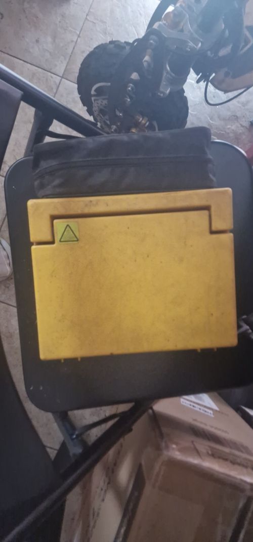 Seaward Pat Test It 1000 Used  With Wires — image 3