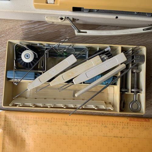 Empisal Knitmaster Single Bed Knitting Machine Carry Case & Accessories — image 7