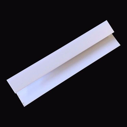 White 8mm Trims For Bathroom Wall Panels Shower Wall Ceiling Cladding PVC 2.6m