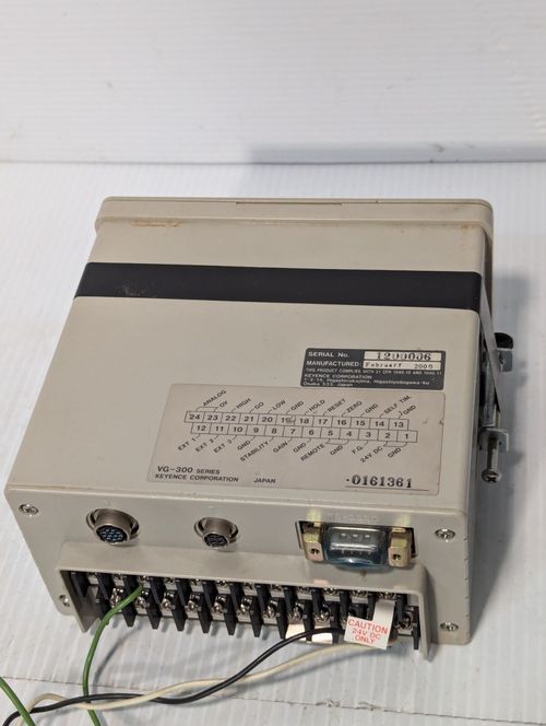 Keyence VG-301 CCD Laser Micrometer Amplifier Unit, 24VDC, with key - Free Ship — image 2